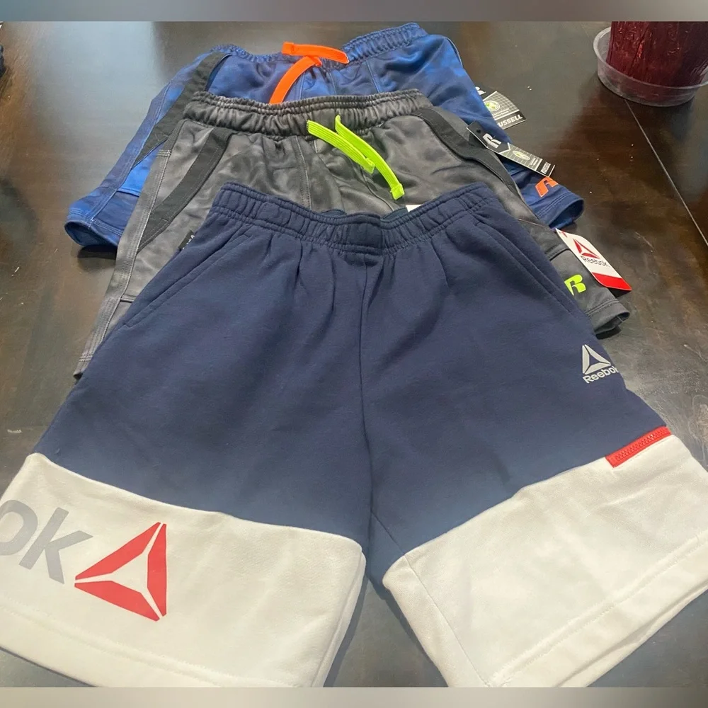 3-Piece Bundle Boy Shorts Size M(8)
Brand New with Tag
2 Russell size M(8) - Picture 4 of 10